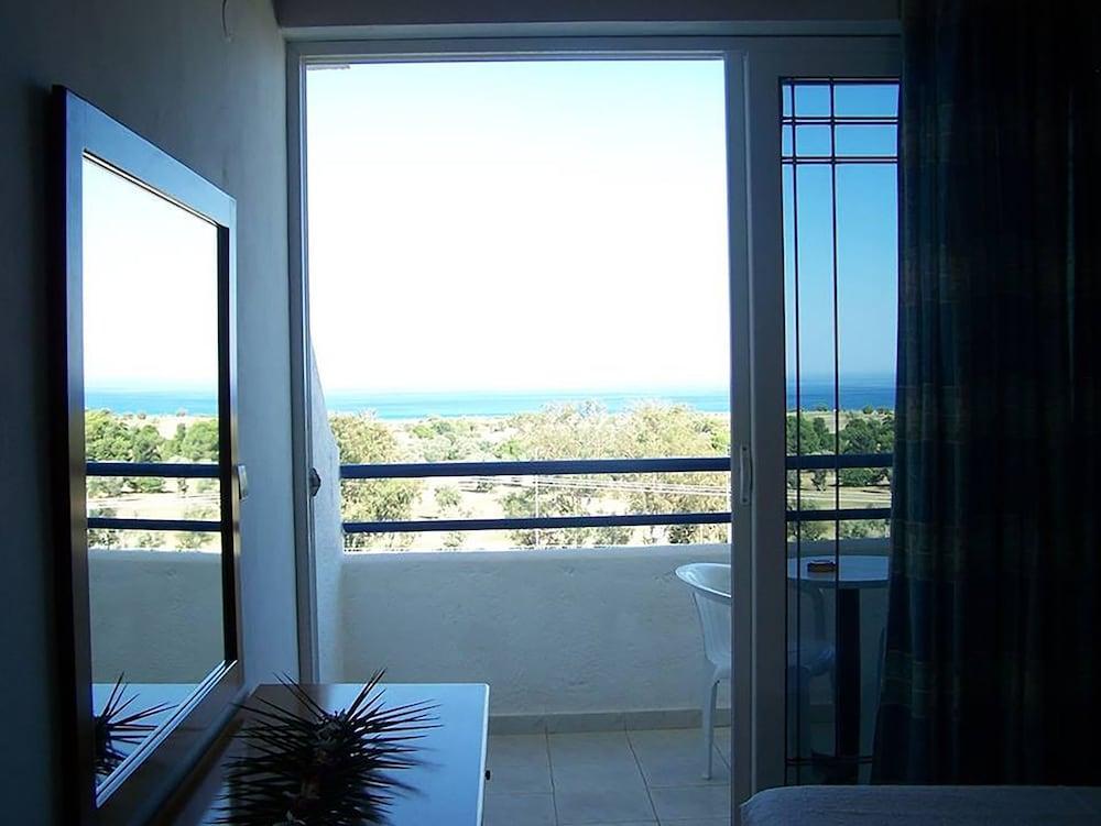 Celadi Vista Resort Afantou Buitenkant foto